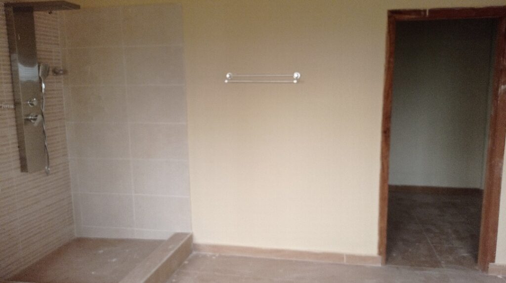 WhatsApp Image 2025-12-05 at 10.10.50 (4)