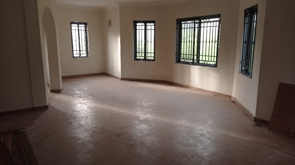 WhatsApp Image 2025-12-05 at 10.10.51