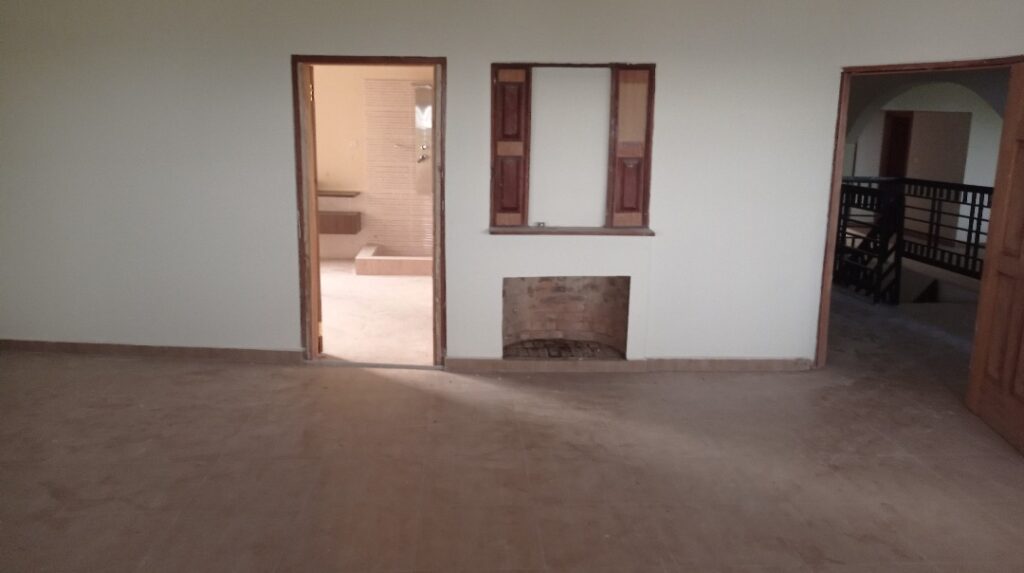 WhatsApp Image 2025-12-05 at 10.10.52